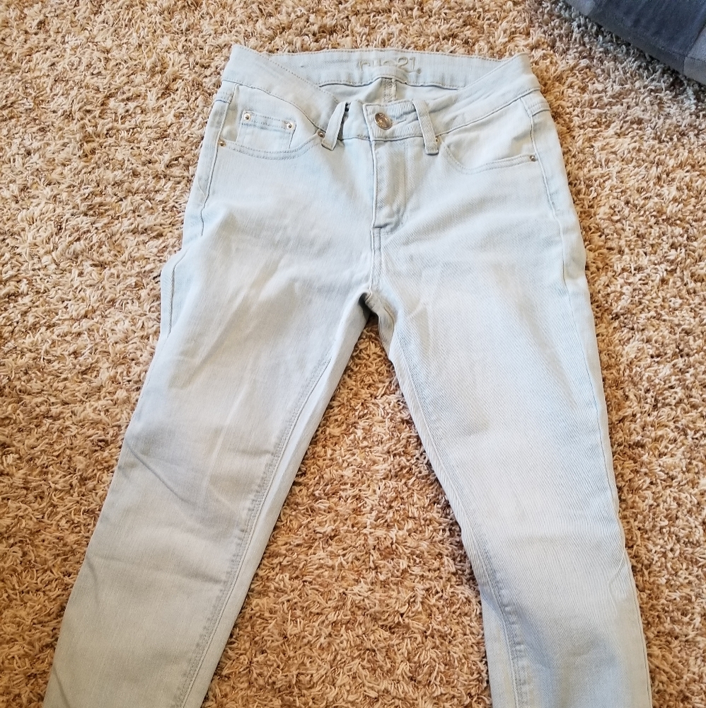 DENIM JEANS